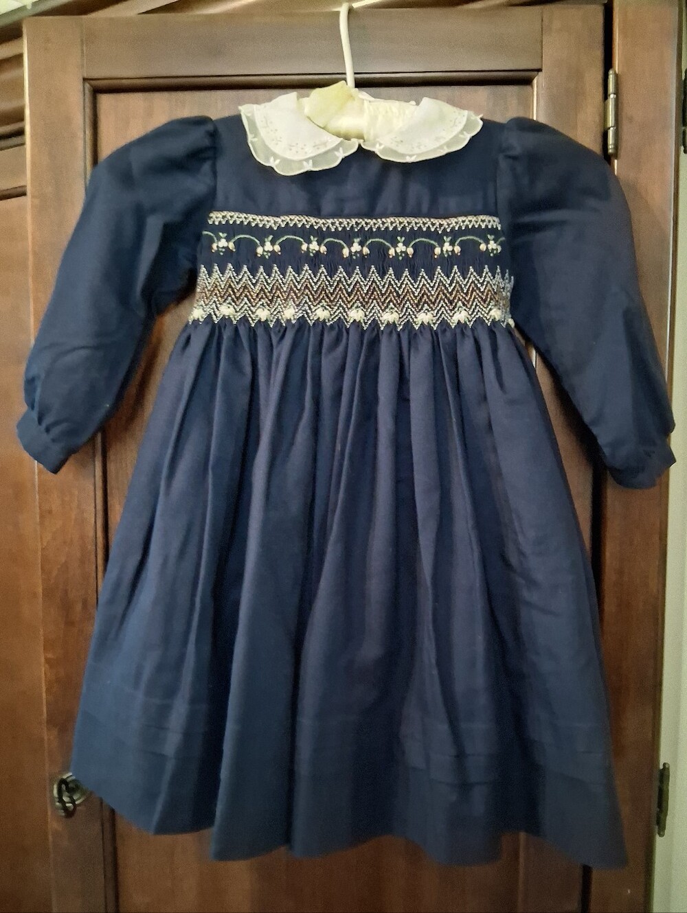 Classic English SARAH LOUISE Navy Smocked Dress with Lace Peter Pan Collar